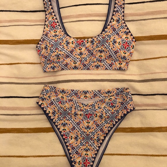 Other - High-waisted bikini